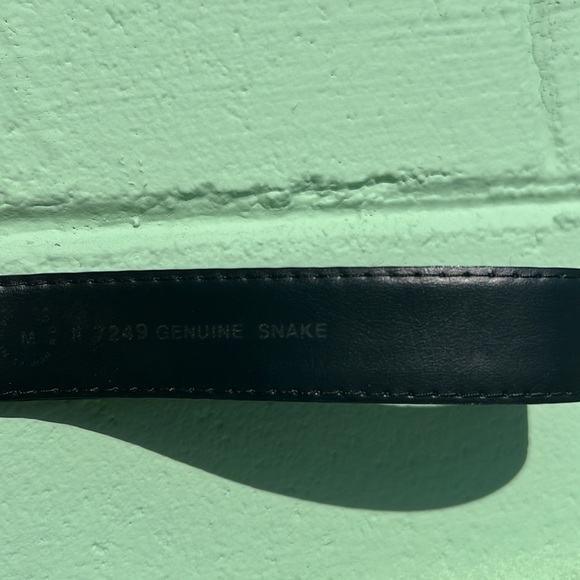 Vintage Black & Gold Snake Skin Belt - Picture 6 of 7
